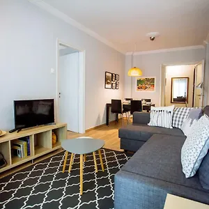 Luxurious & Modern | Walk Everywhere | 5★ Amenities Διαμέρισμα Θεσσαλονίκη